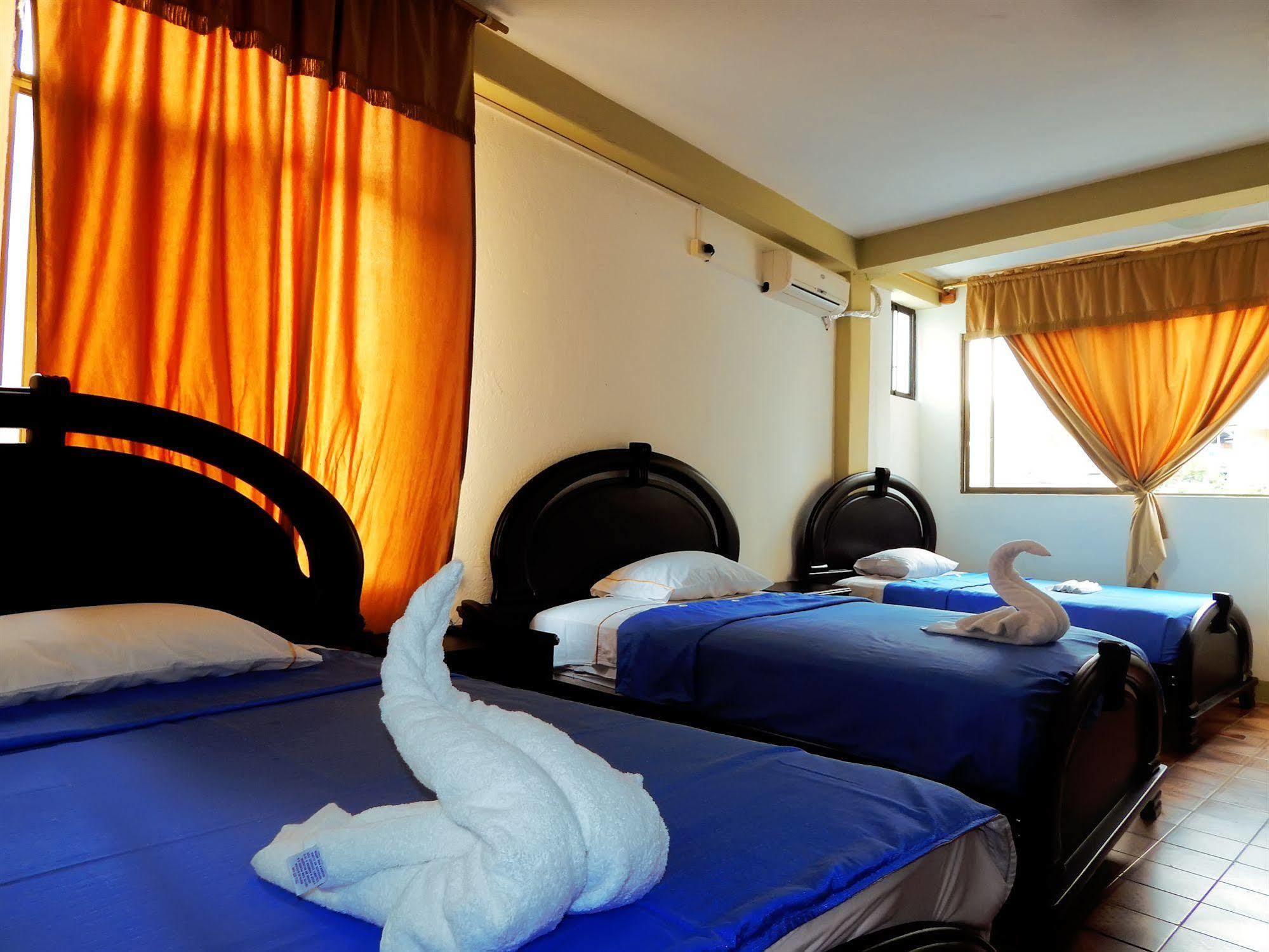 Hostal Cormorant Flightless Puerto Ayora (Galapagos Islands) Exteriör bild
